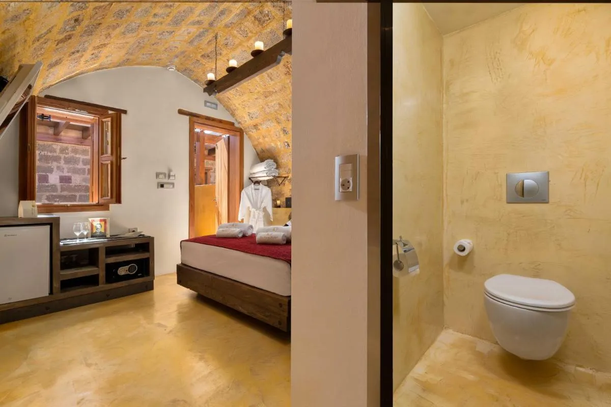 Image 3 of 10GR Boutique Hotel & Wine Bar