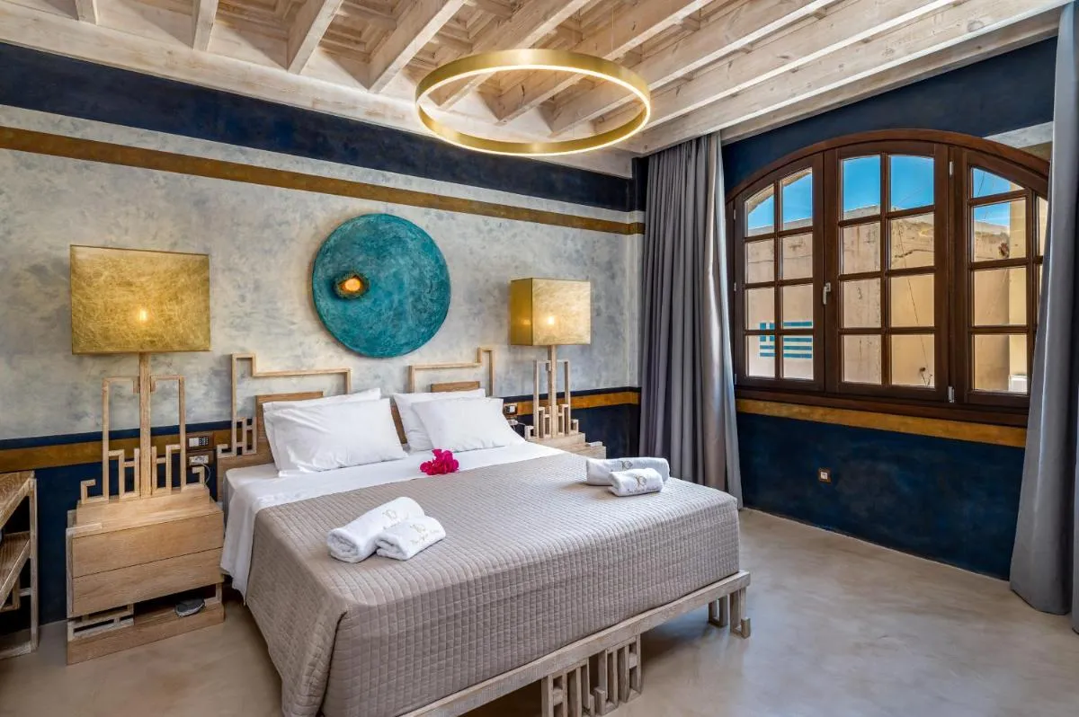Image 4 of 10GR Boutique Hotel & Wine Bar