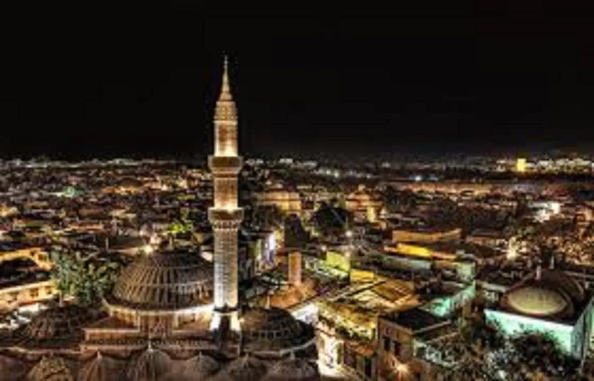 Image of 3 Charites Old Town