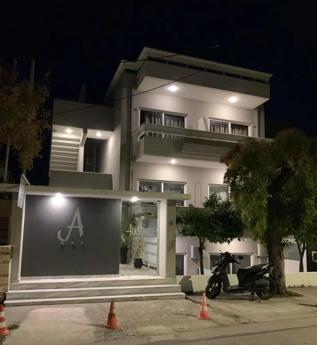 Image 4 of Alkyonides Boutique Hotel