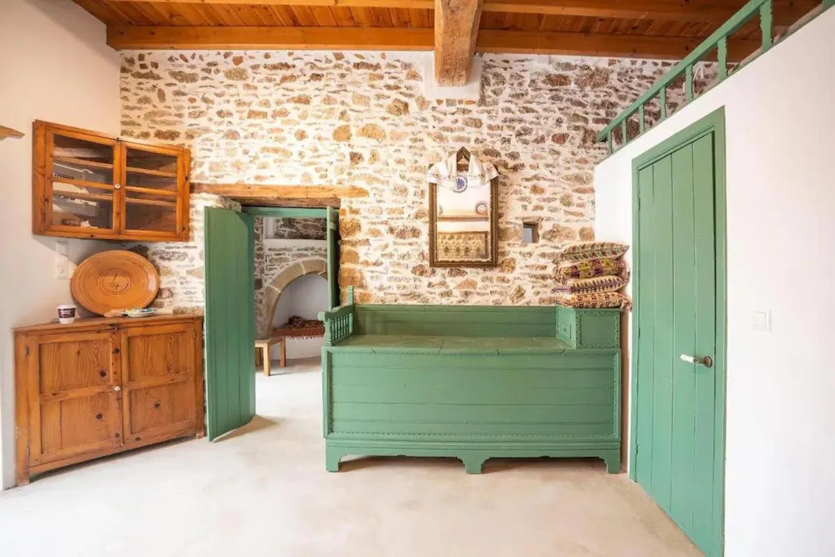 Image 4 of Amarantos-Traditional Village House-Apollona