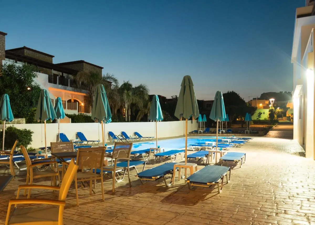 Image 3 of Amaryllis front beach hotel