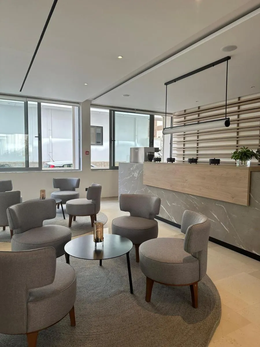 Image 3 of Angela Downtown Hotel