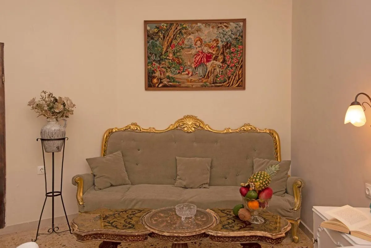 Image 2 of Arionos Rooms – Old Town