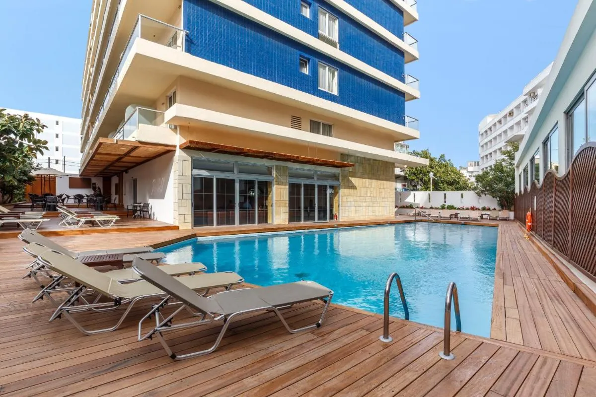 Image 3 of Athena Hotel