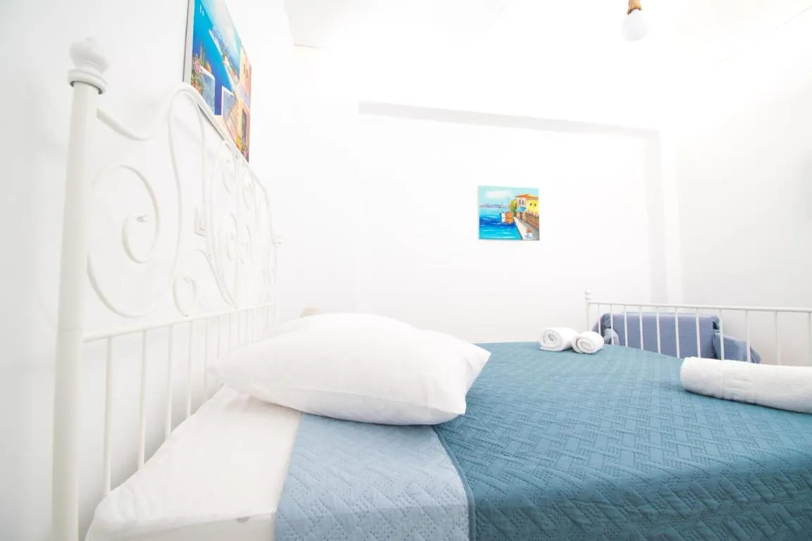 Image of CHAMBRE BLANCHE