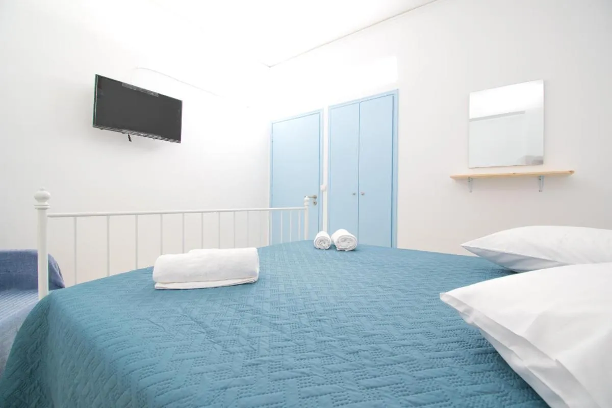 Image 5 of CHAMBRE BLANCHE