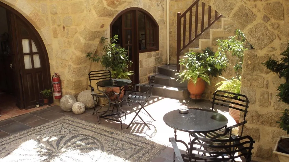Image of Camelot Traditional & Classic Hotel