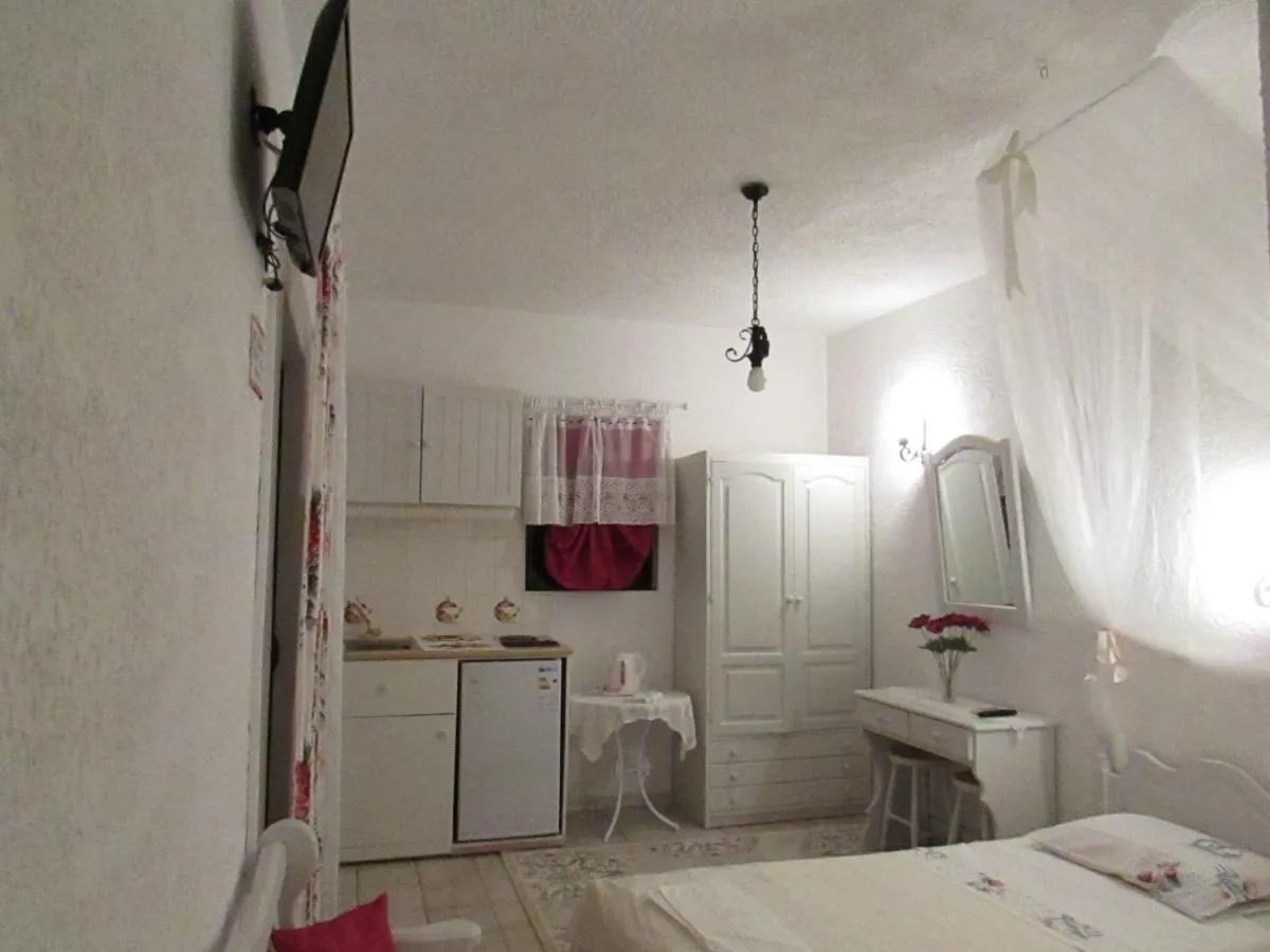 Image 2 of Castellino Studios