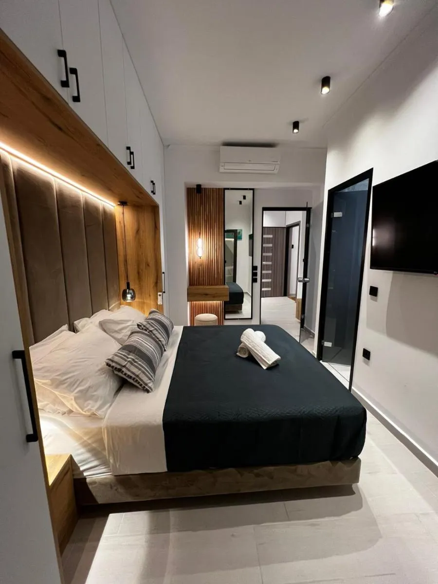 Image 6 of City Compass Luxury Suites