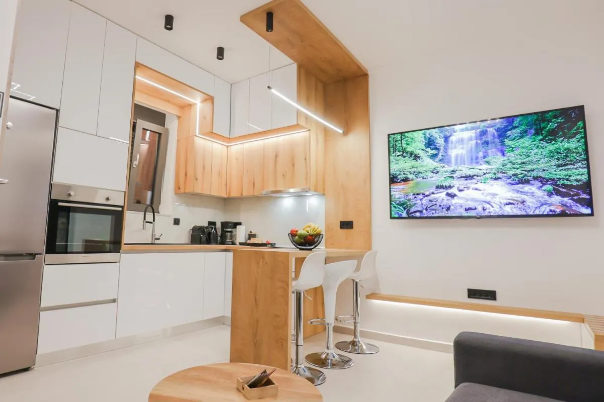 Image 2 of City Compass Luxury Suites
