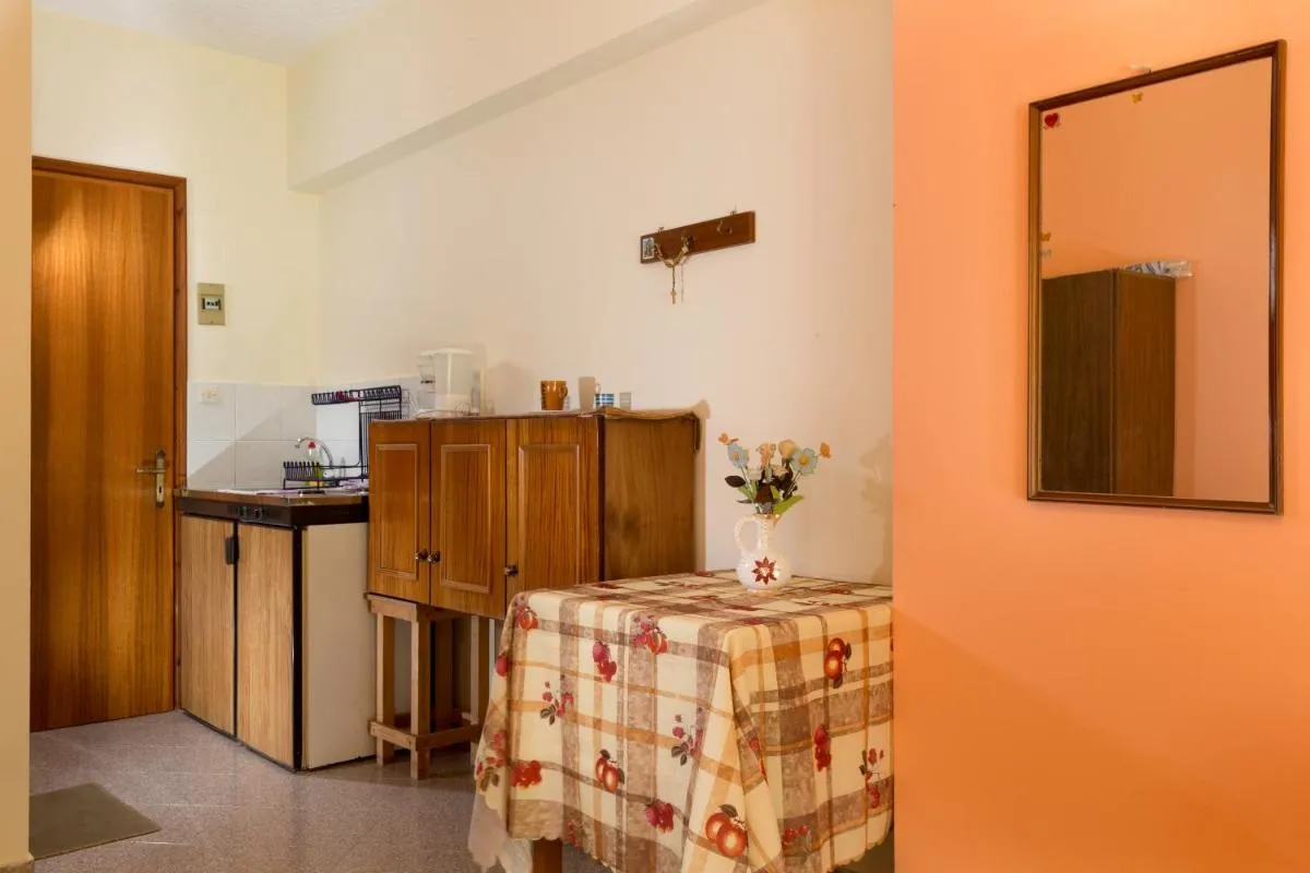Image 2 of Cozy Archangelos apartments with private parking