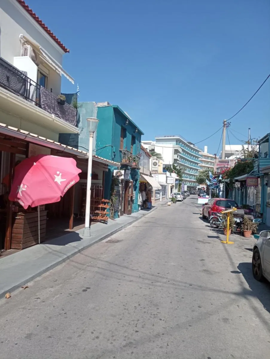 Image 5 of Cozy Rhodes Central