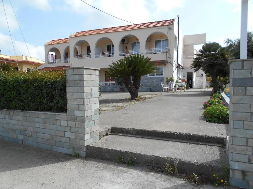 Image of Dimitris studios & apartments