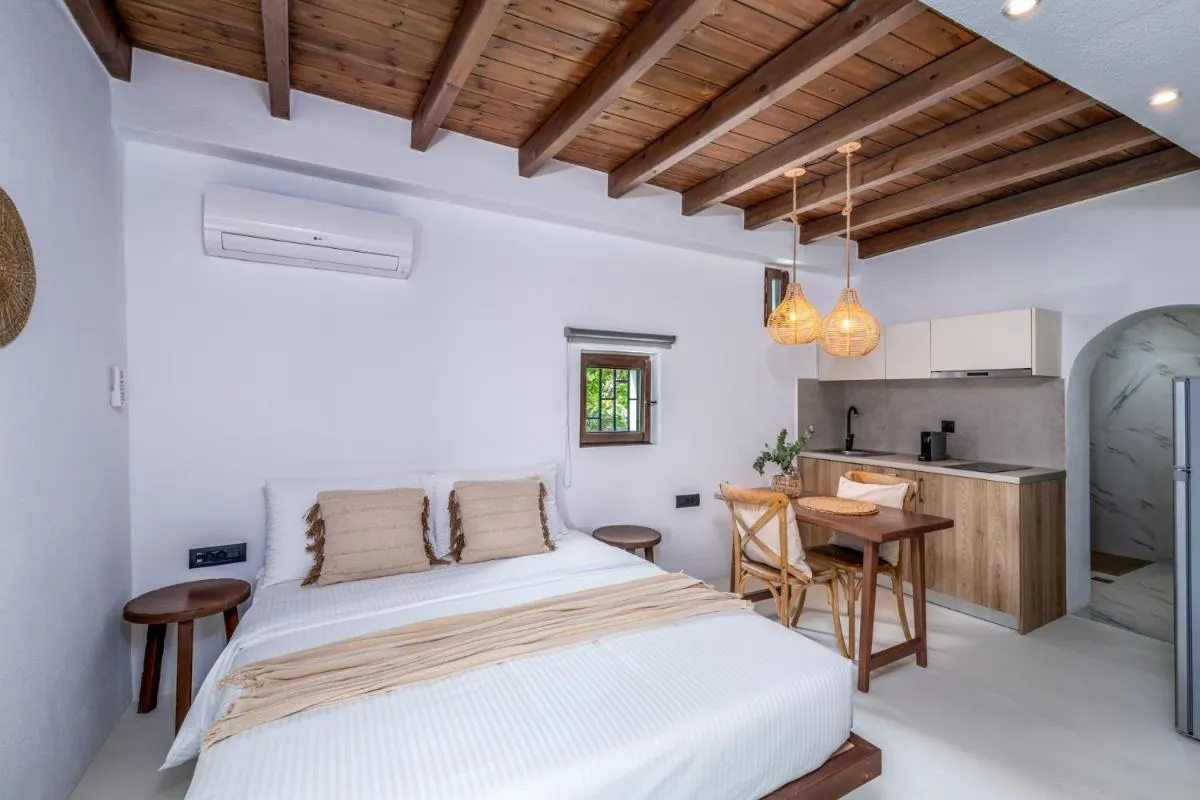 Image 4 of Elia Suites – Old Town