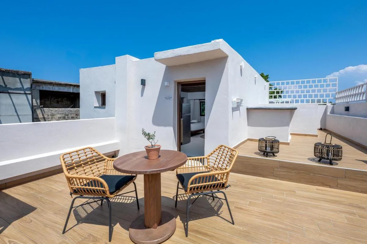Image 2 of Elia Suites – Old Town