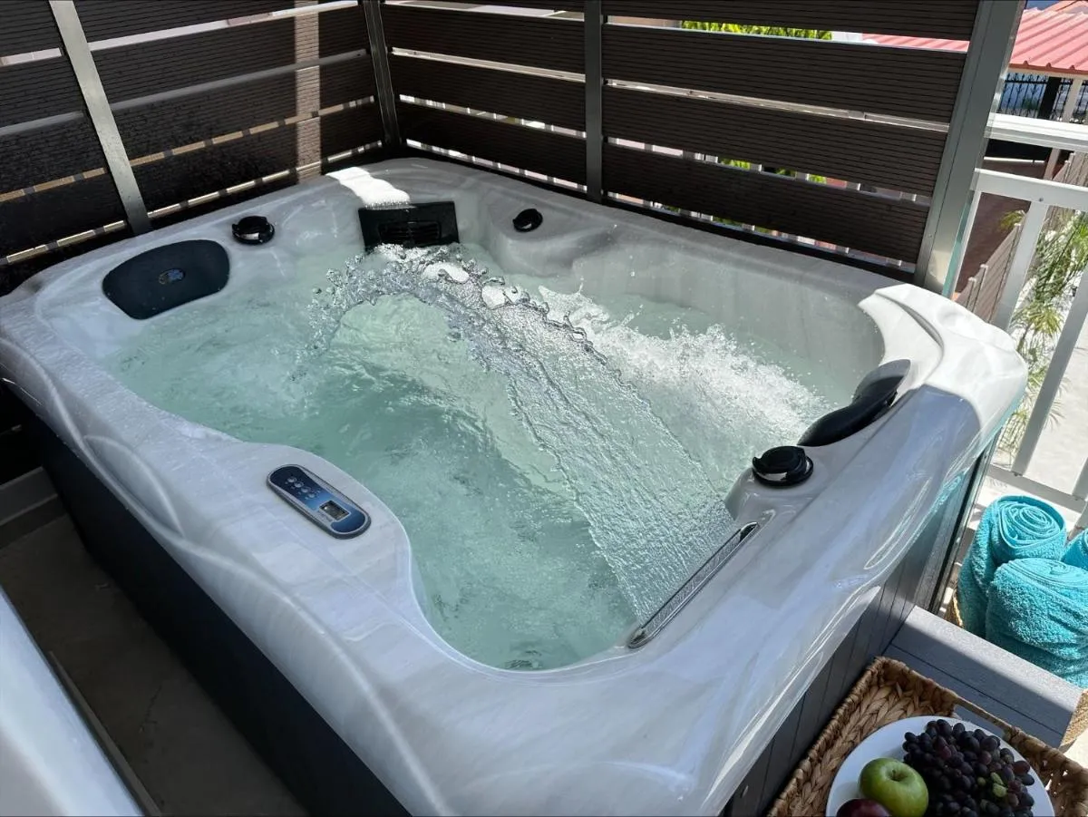 Image 1 of Flev’s House with jacuzzi