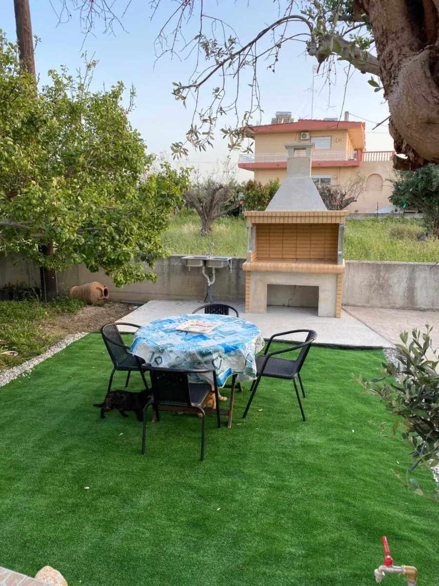 Image 4 of Fotis House 2