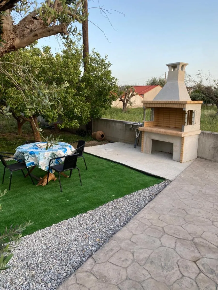Image 6 of Fotis House 2