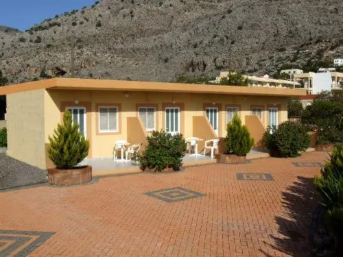 Image 2 of George Studios Pefkos