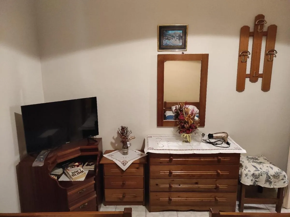 Image 3 of George’s & Amalia’s appartments