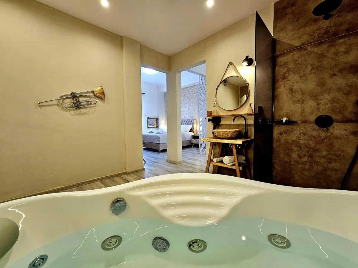 Image 6 of Golden City Center Suites