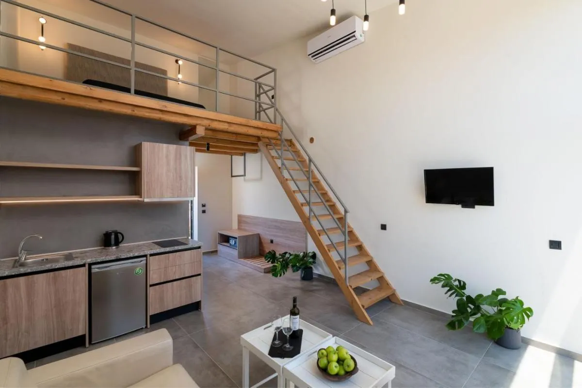 Image 4 of Haraki Luxury Villas