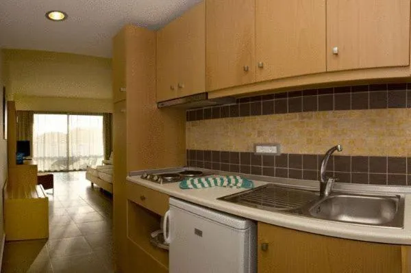Image 2 of Island Blue Hotel
