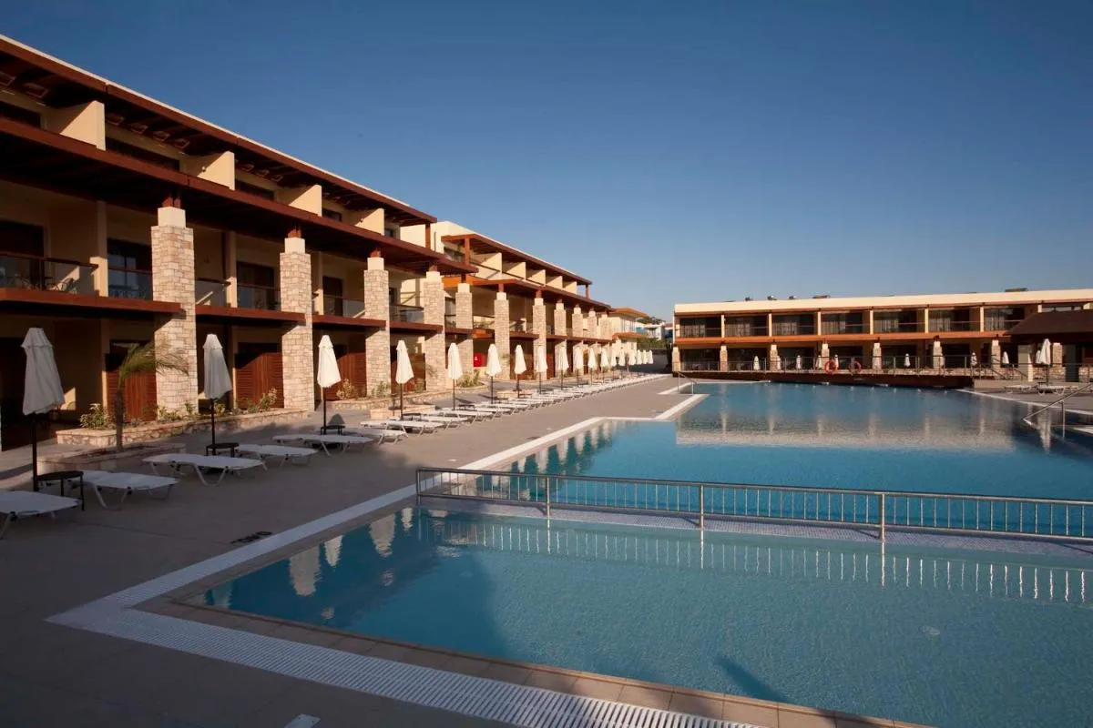 Image 3 of Island Blue Hotel