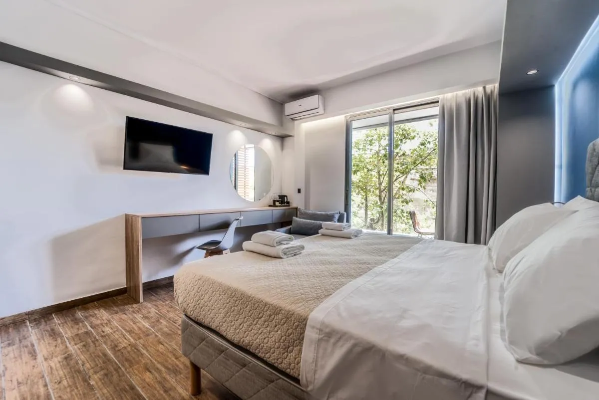 Image 1 of Island City Hotel