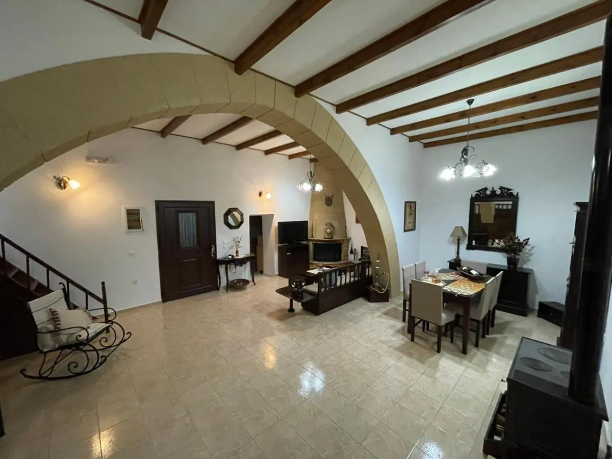 Image 4 of KAMARA traditional house