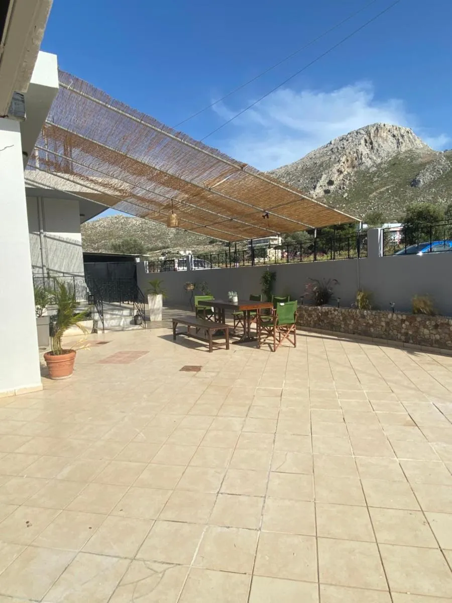 Image 5 of Kasteli House