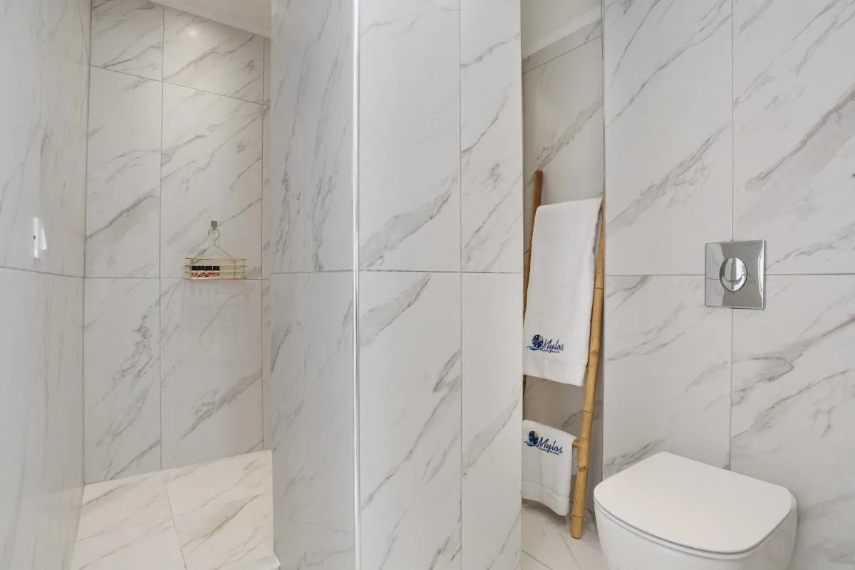 Image 2 of Mylos Luxury Escape