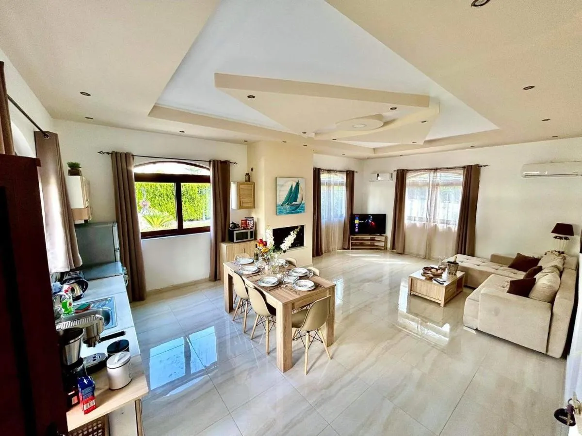 Image 2 of Nicole Luxury Villas