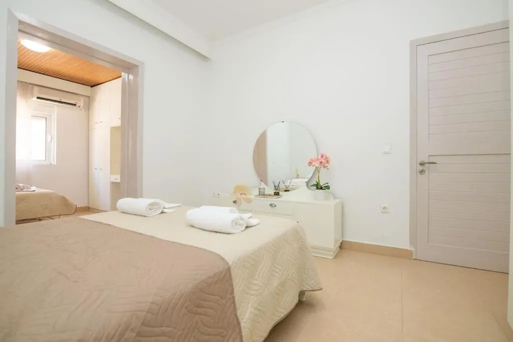 Image 6 of Ntina’s Apartment