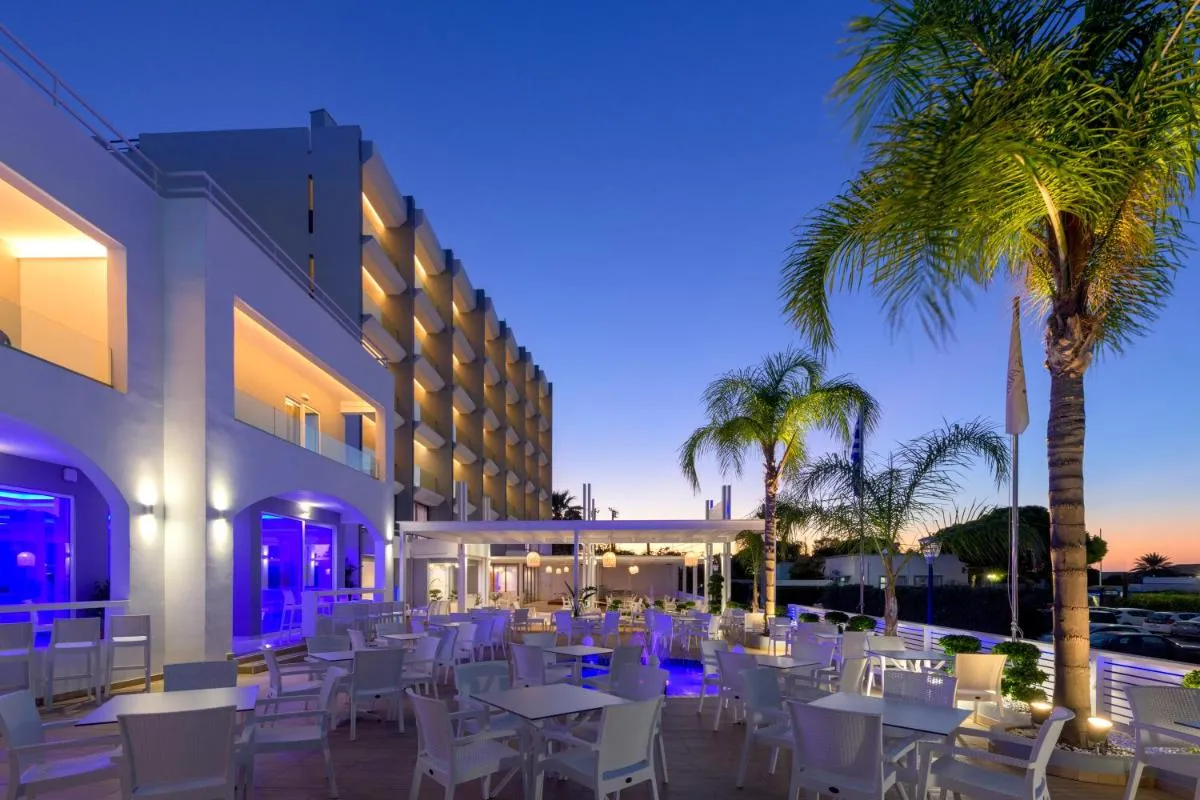 Image 2 of Oceanis Park Hotel