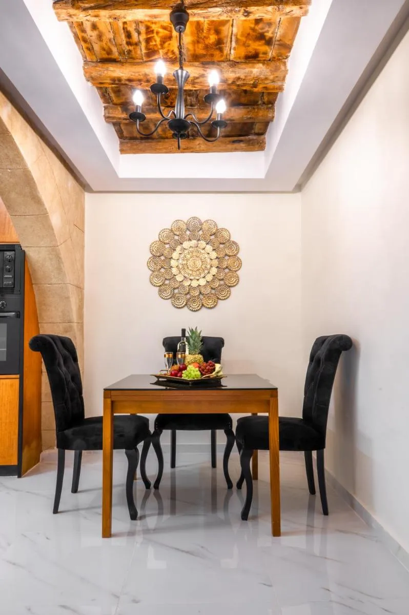 Image 3 of Odysseus Luxury House