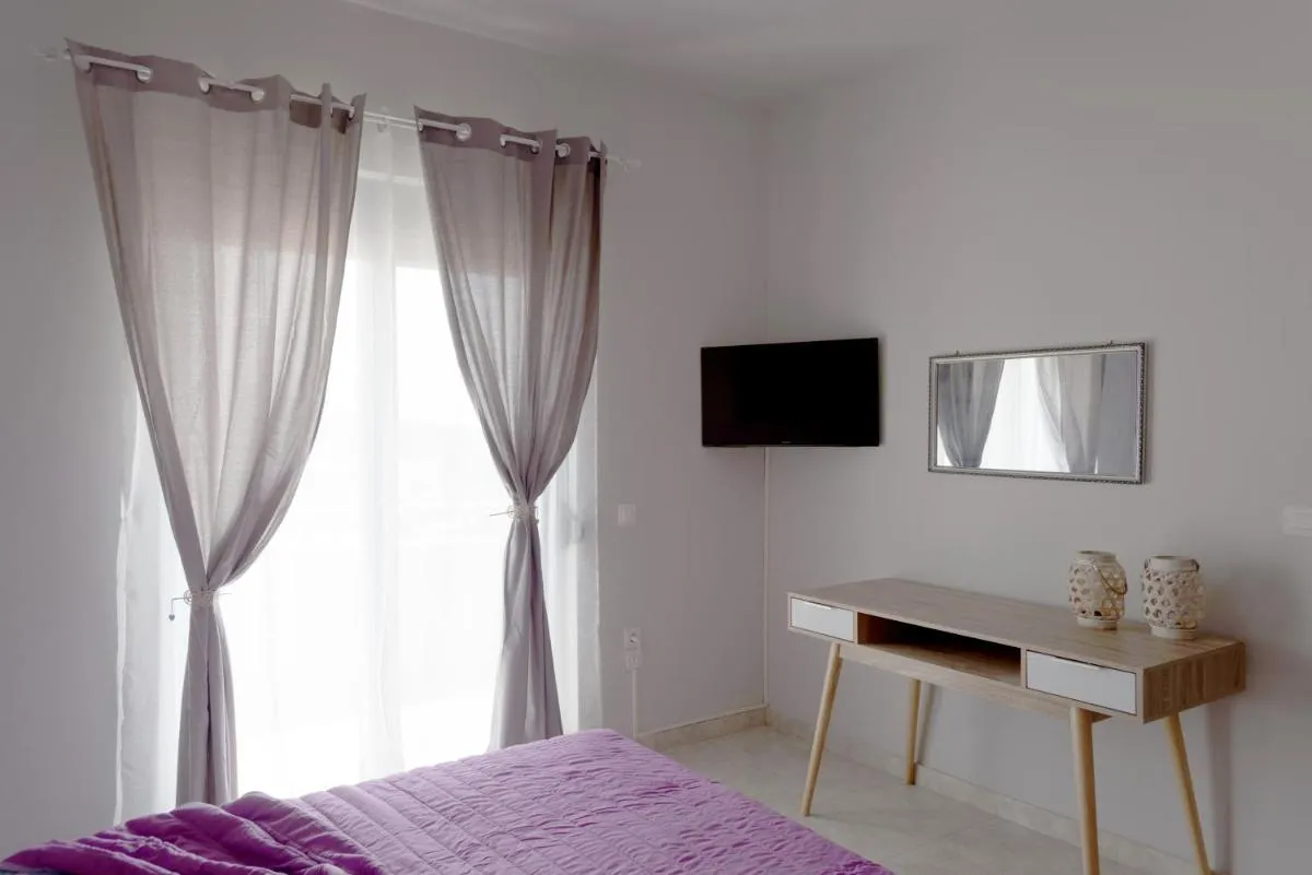 Image 2 of Paulsia Apartments