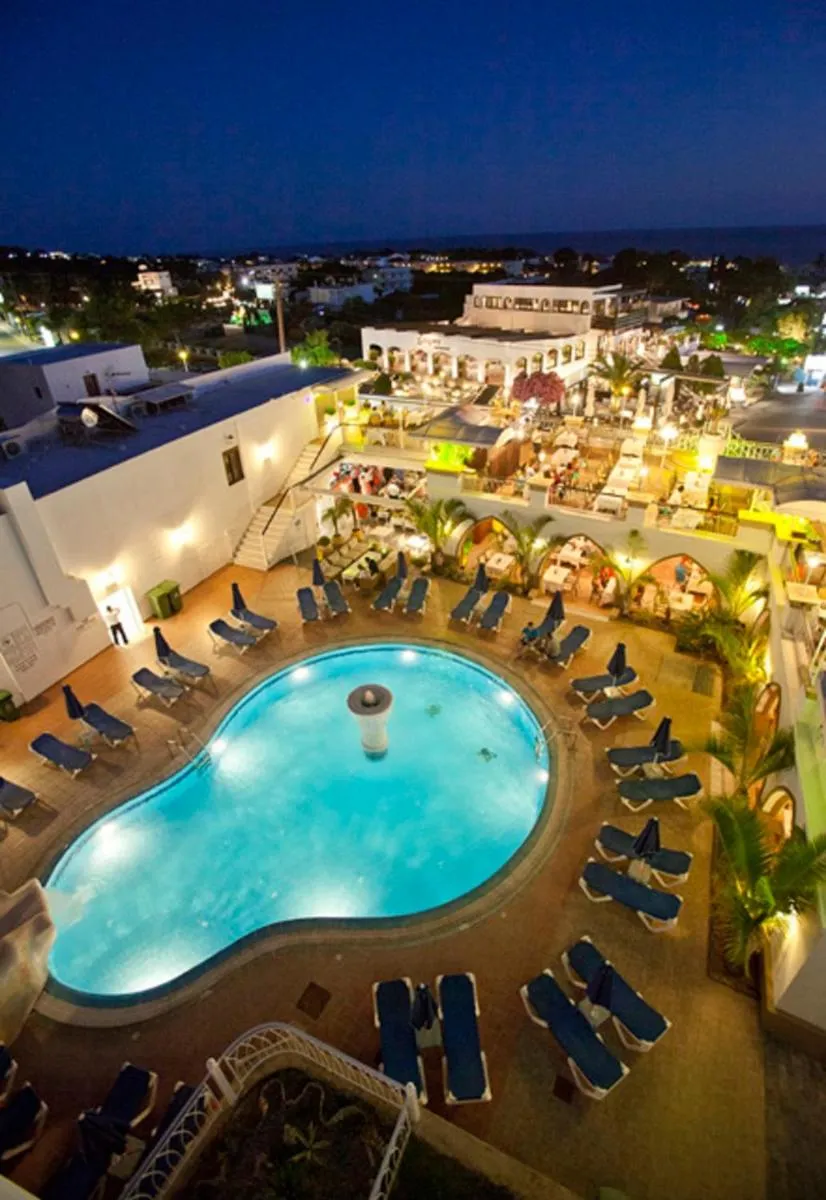 Image 3 of Pefkos Beach Studios & Apartments