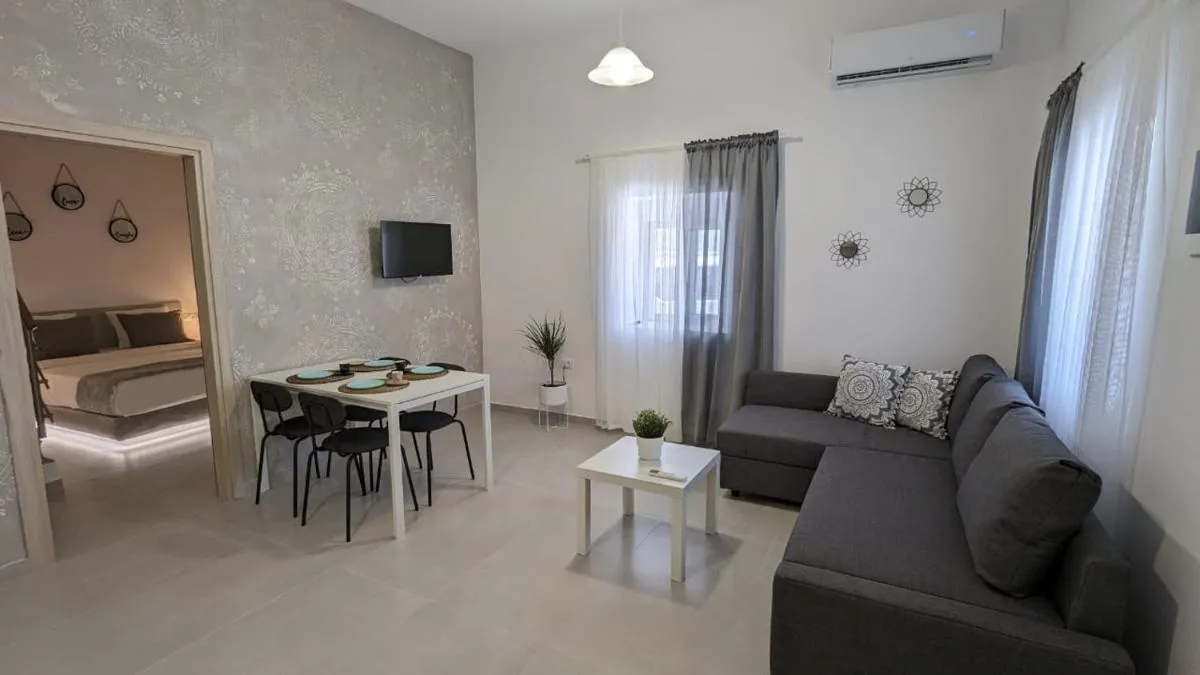 Image 2 of Petro Home