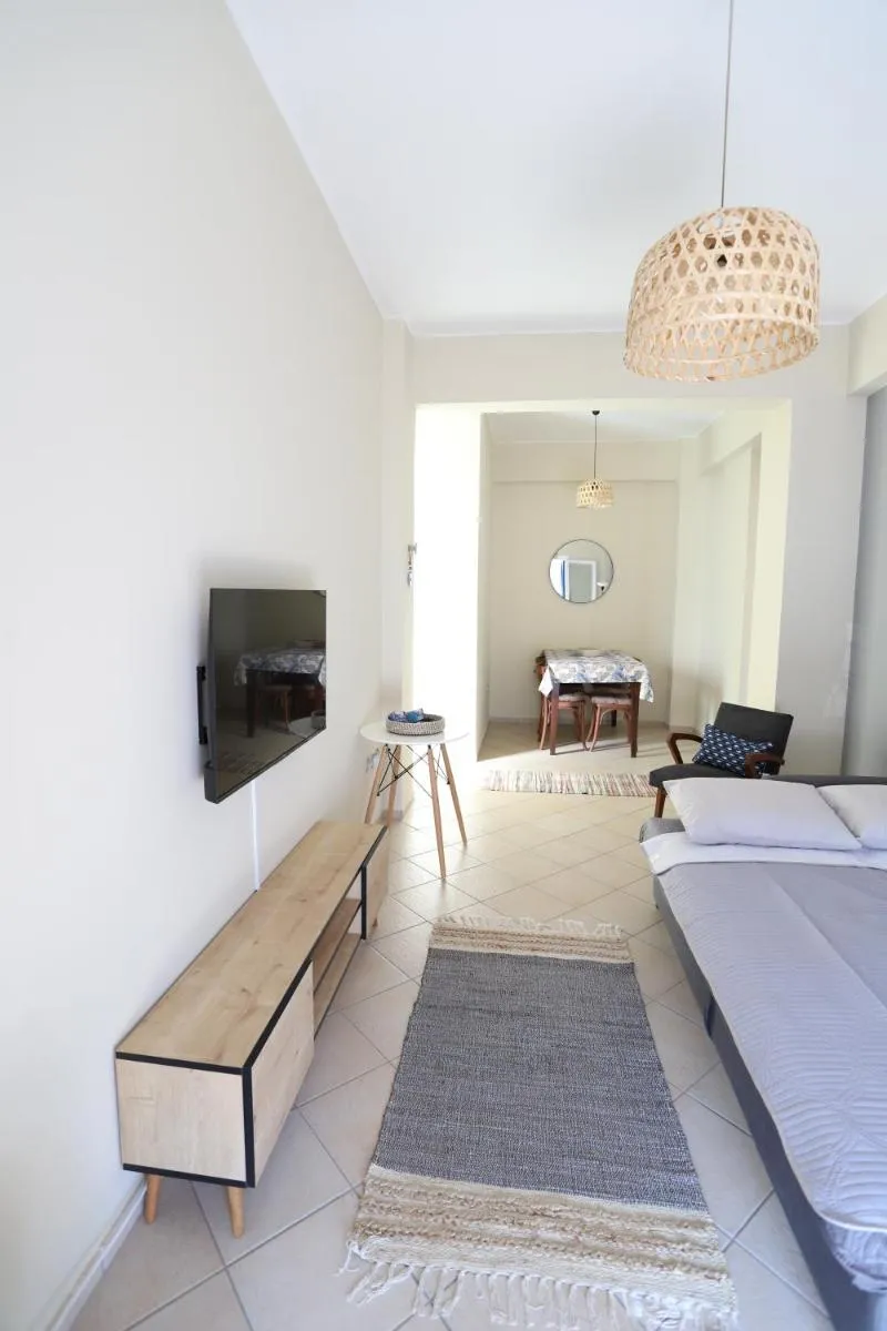 Image 4 of Rhodes Town Garden Apartment