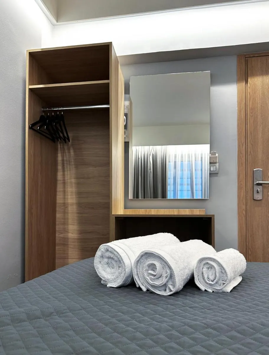 Image 3 of Rodosrooms