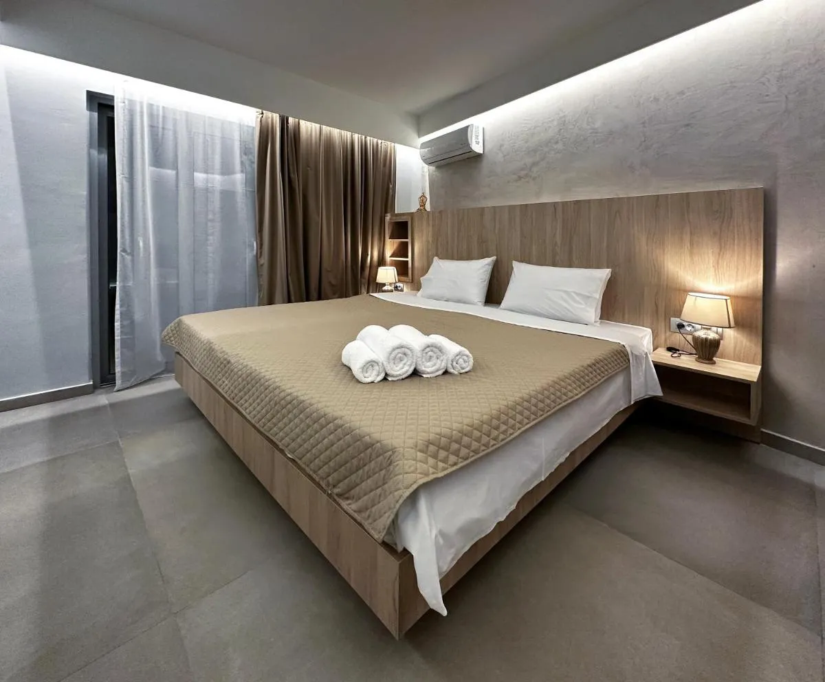 Image 1 of Rodosrooms