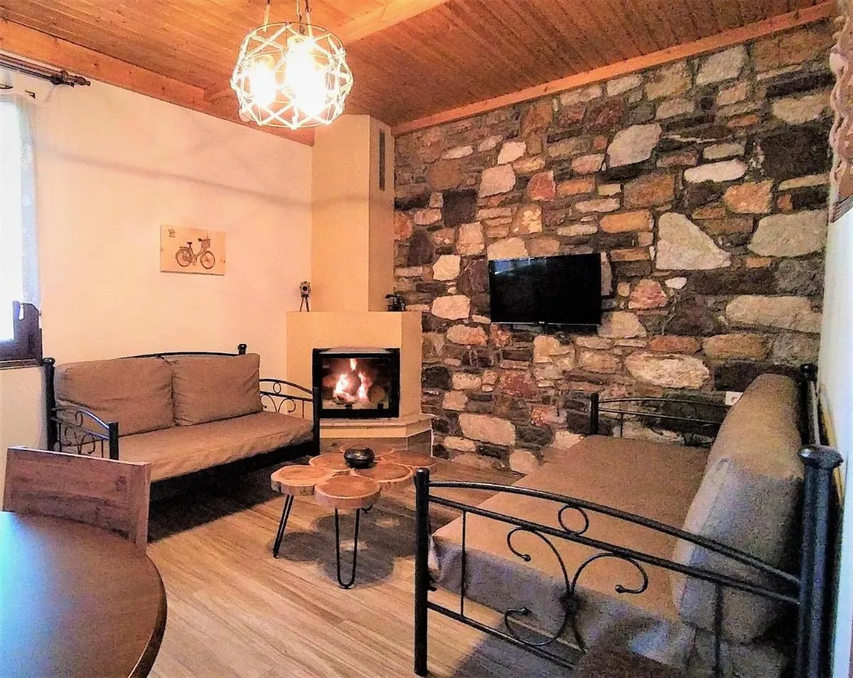 Image 5 of Rustic House