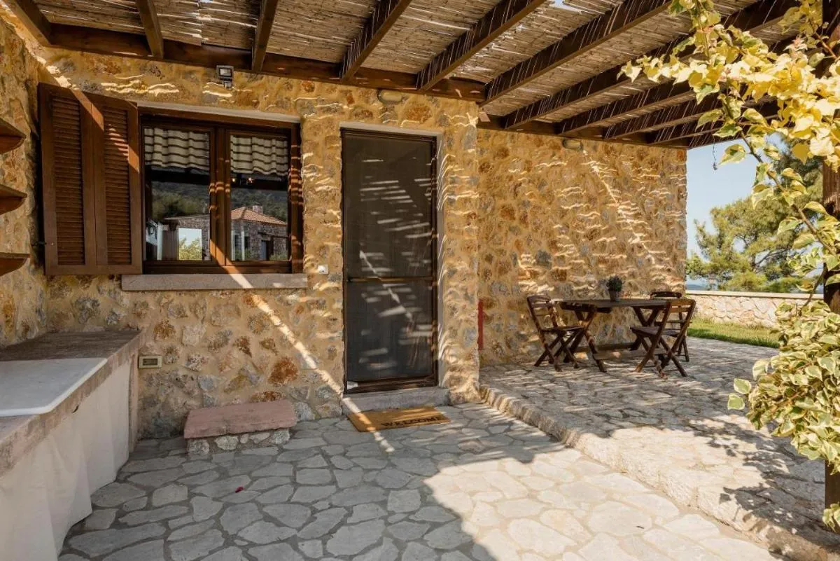 Image 4 of Salagro Seaview Villas Salakos