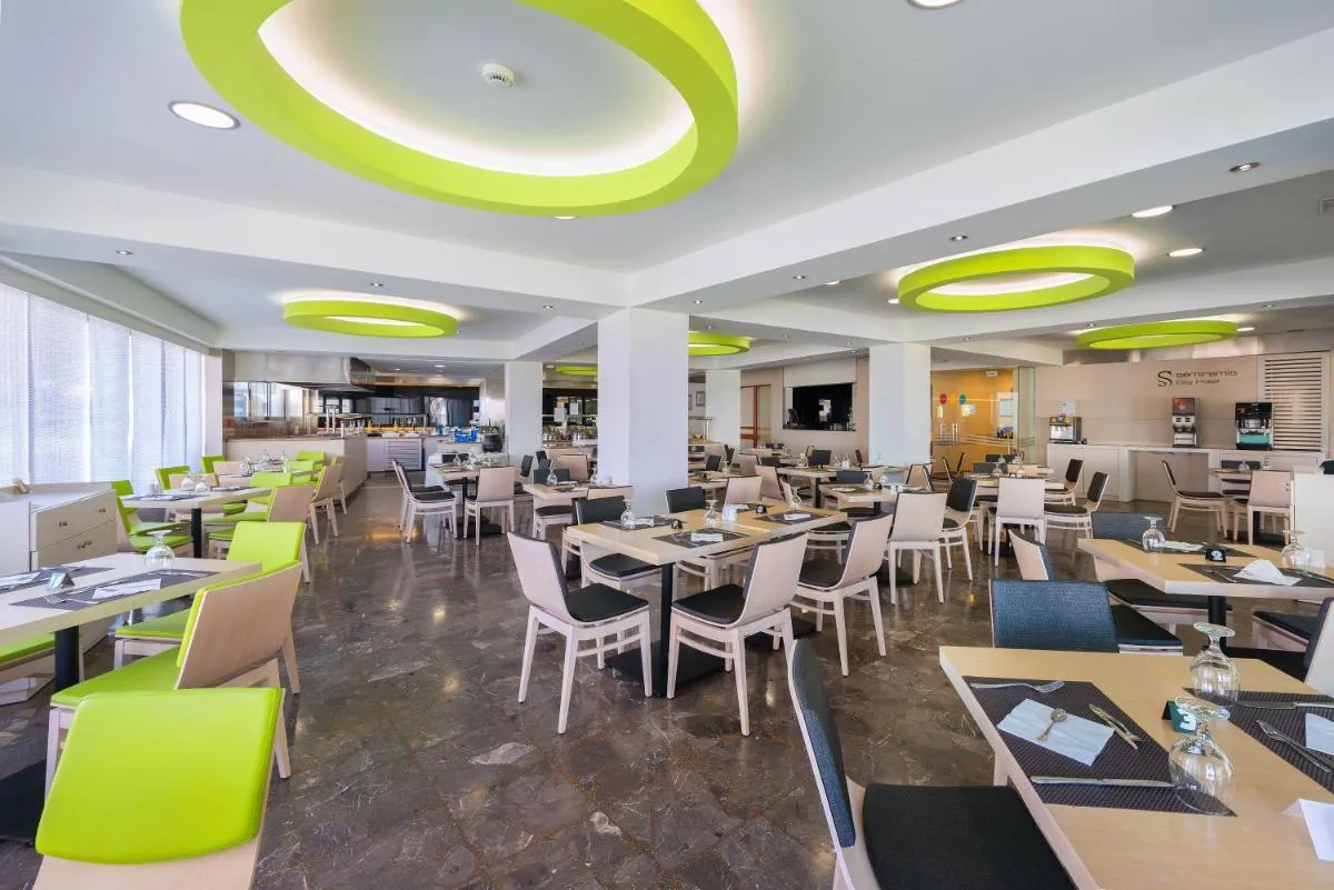 Image 6 of Semiramis City Hotel