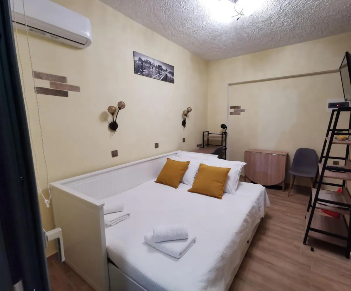 Image 1 of Serafi Cozy Rooms