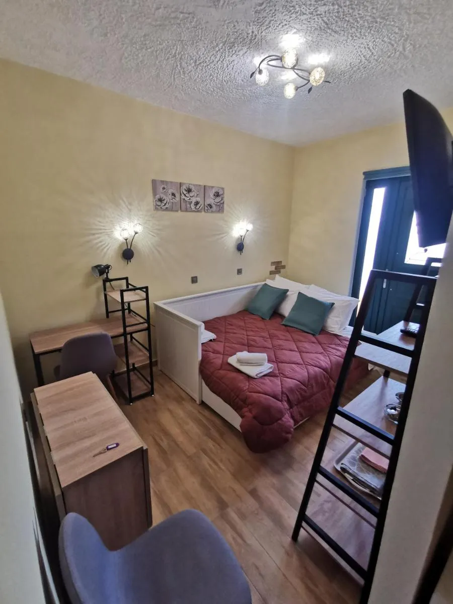 Image 3 of Serafi Cozy Rooms