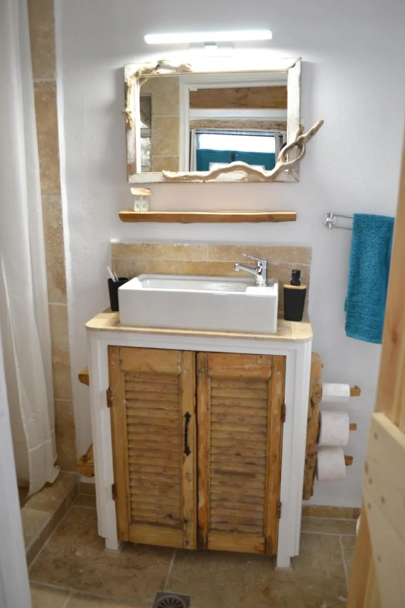Image 2 of Shirleys Cottage