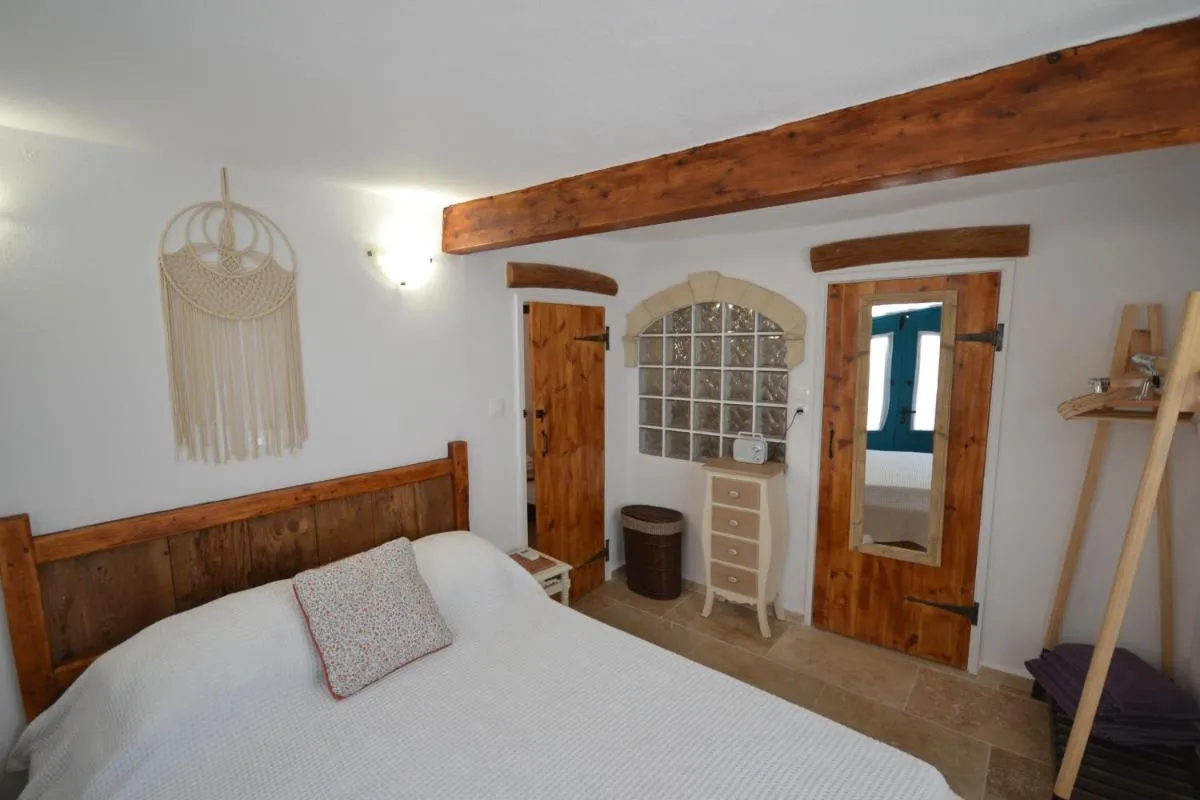 Image 1 of Shirleys Cottage